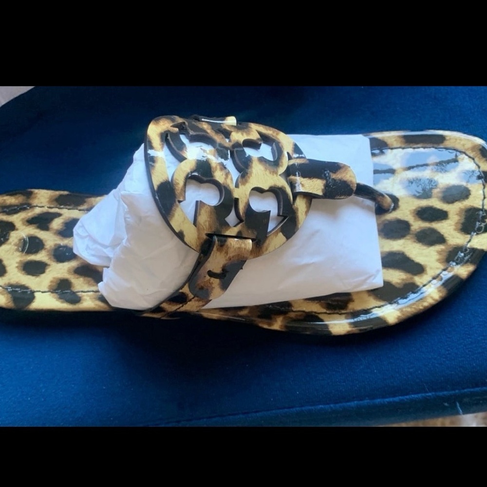 New womens 8.5 Tory Burch Miller sandals in leopard! - Picture 2 of 5